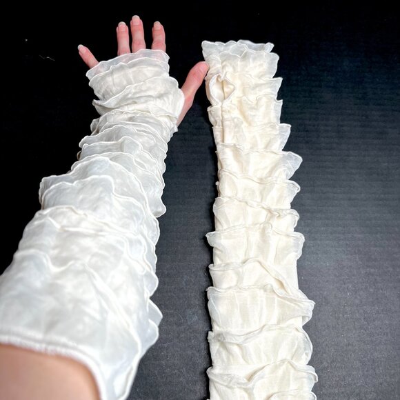 Cream White Bandage Gloves Ruffle Arm Warmers Ivory Lace Mummy Costume Sleeves - Picture 1 of 4
